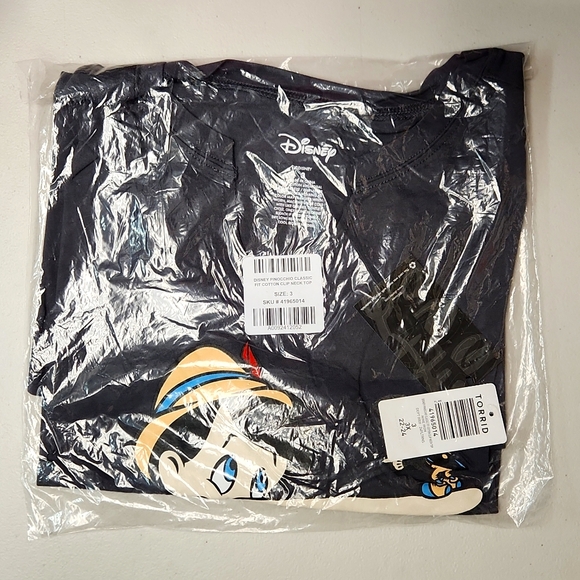 ❤️NWT VINTAGE TORRIID TEE - DISNEY PINOCCHIO KNOTCH CLIP NECK TOP - PLUS SIZE - Picture 4 of 13